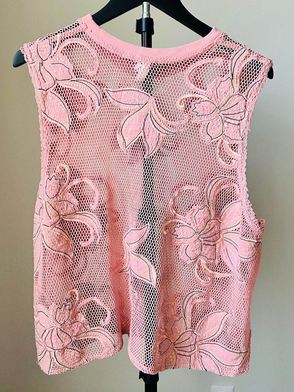 We The Free Pink coral sheet embroidered Floral Mesh Tank M - Picture 2 of 5